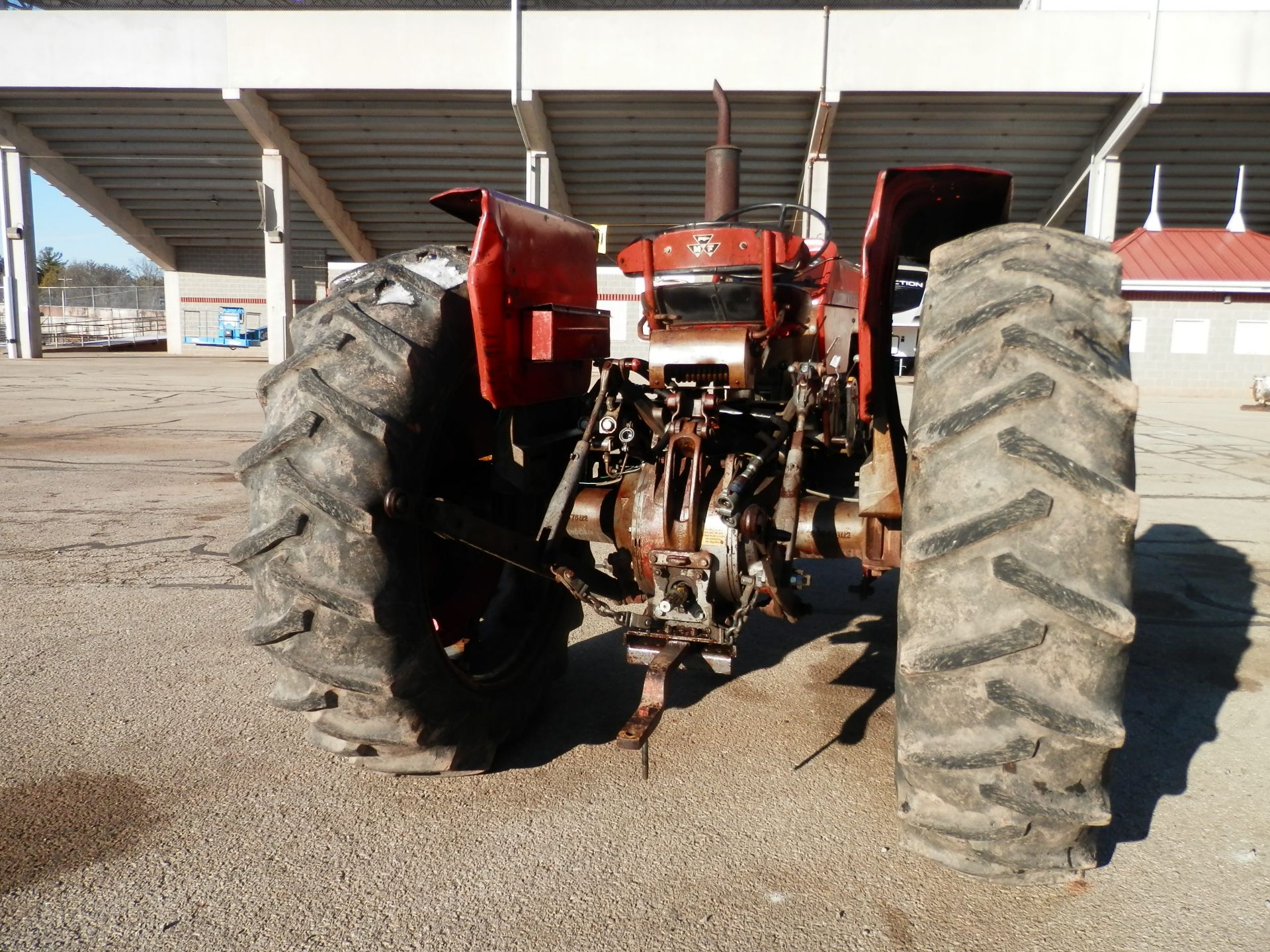 MASSEY FERGUSON 165 DSL UTILITY TRACTOR - Image 5 of 21