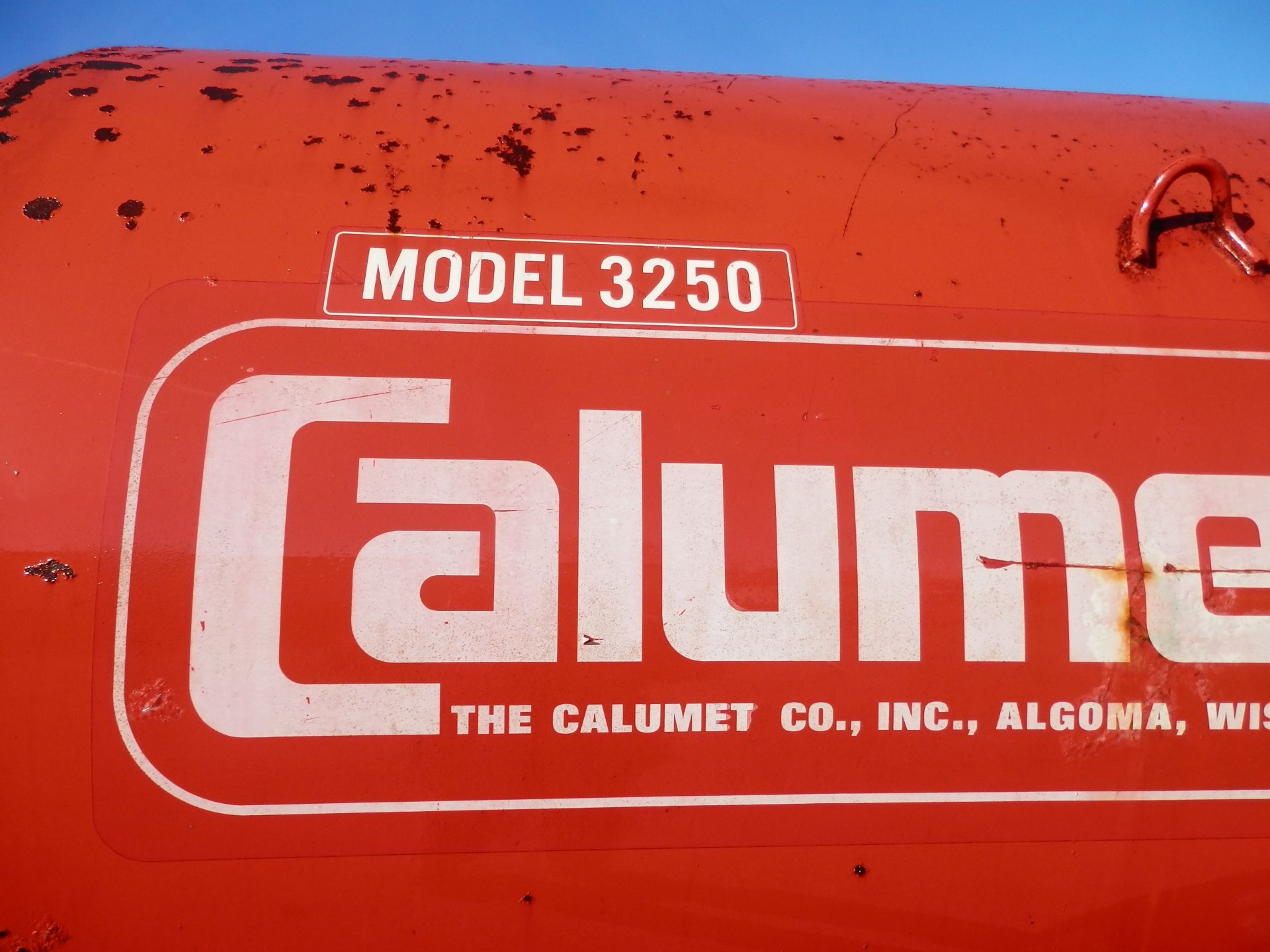 CALUMET MODEL 3250 MANURE TANKER - Image 12 of 14