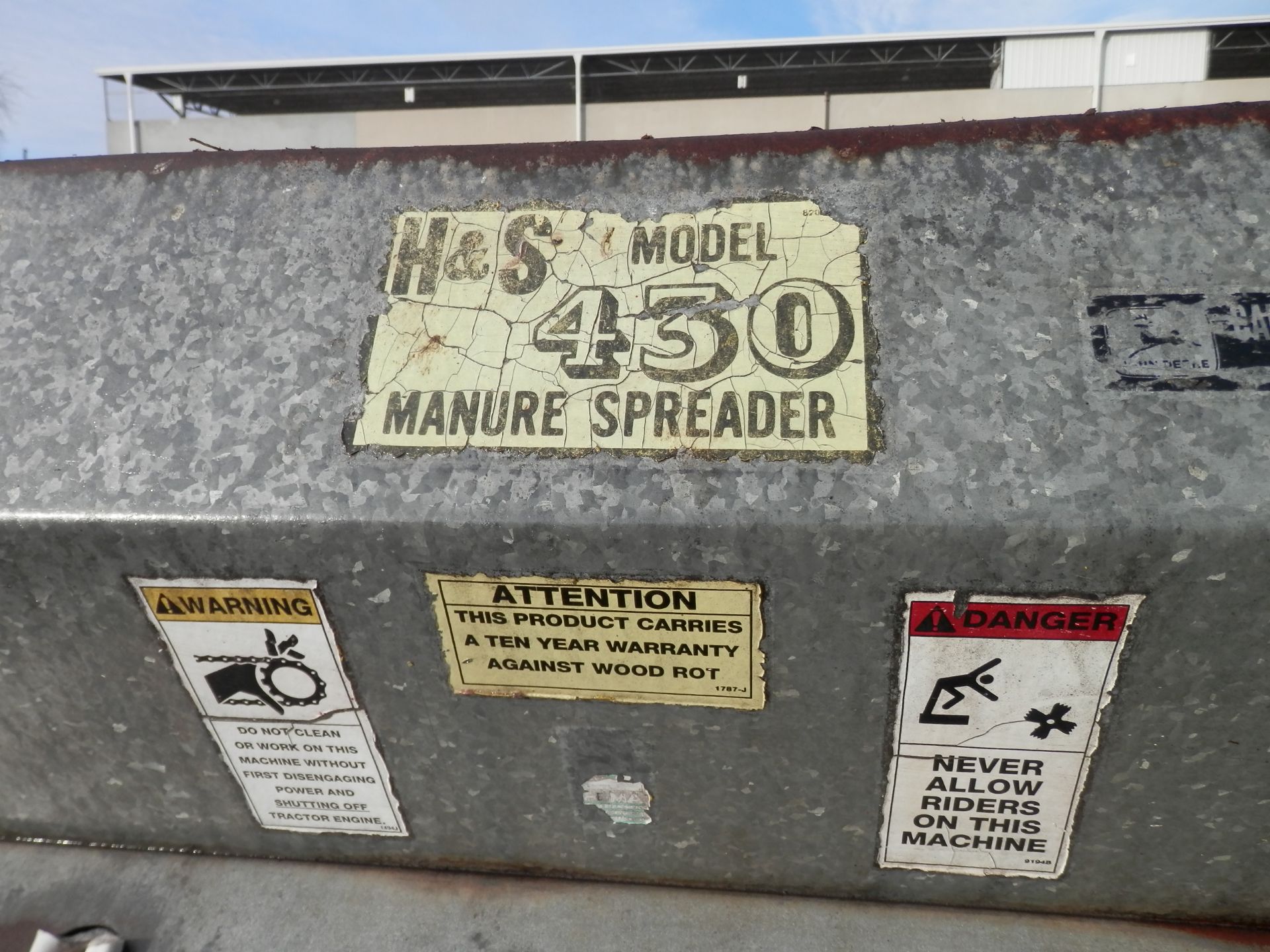 H&S 430 Manure Spreader - Image 3 of 10