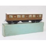 Hornby Dublo D1 pre-war LNER 1st/3rd Coach, boxed. Coach in Ex plus condition, no fatigue to
