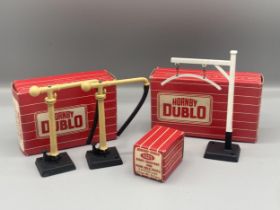 Hornby Dublo 5095 buff Water Cranes, 5025 Gradient and Mile Posts and 5035 Loading Gauges, all items