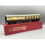 Hornby Dublo 4070 W.R. Restaurant Car in mint condition, has been lightly run, box in excellent