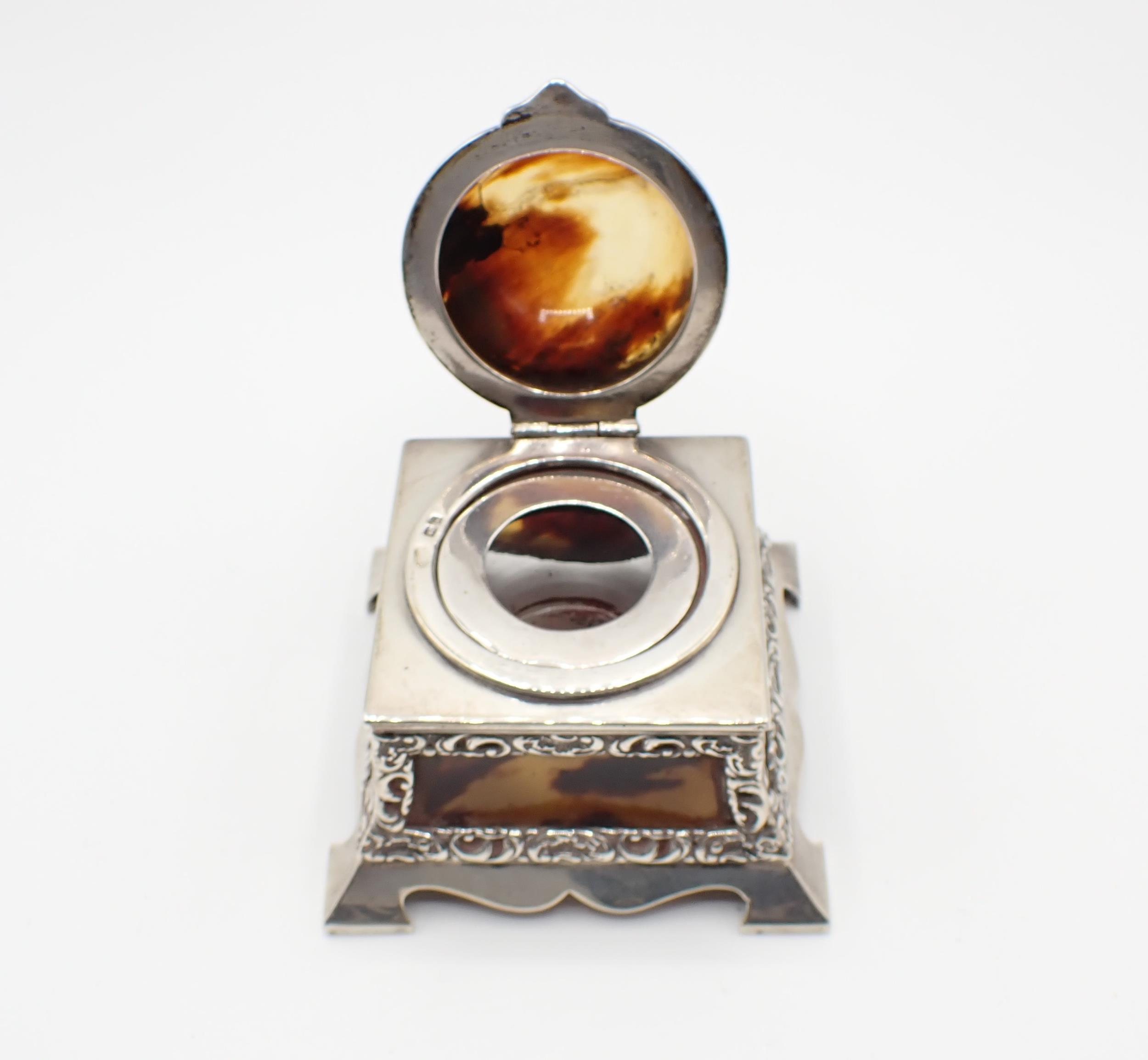 A George V silver and tortoiseshell square Inkwell with domed hinged lid, 3in, London 1926 - Image 2 of 2