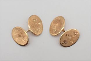 A pair of 18ct gold Cufflinks with bright-cut engraving, approx 8.40gms