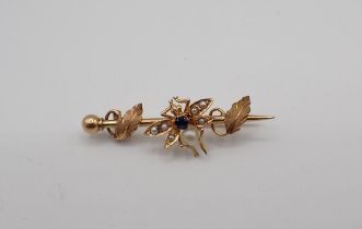 An Insect Brooch set round sapphire and seed pearls, 3.8cms long approx 2.30gms