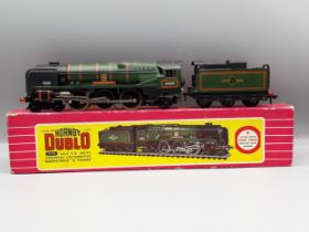 Hornby Dublo 2235 'Barnstaple' Locomotive with 3-rail chassis, excellent. Locomotive has 3-rail