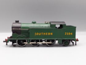 Hornby Dublo rare EDL7 Southern 0-6-2T Locomotive, sunshine lettering, near mint. Locomotive in near