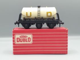 Hornby Dublo Export 4857 'United Dairies' Tank Wagon, unused, boxed. Model and box in mint condition