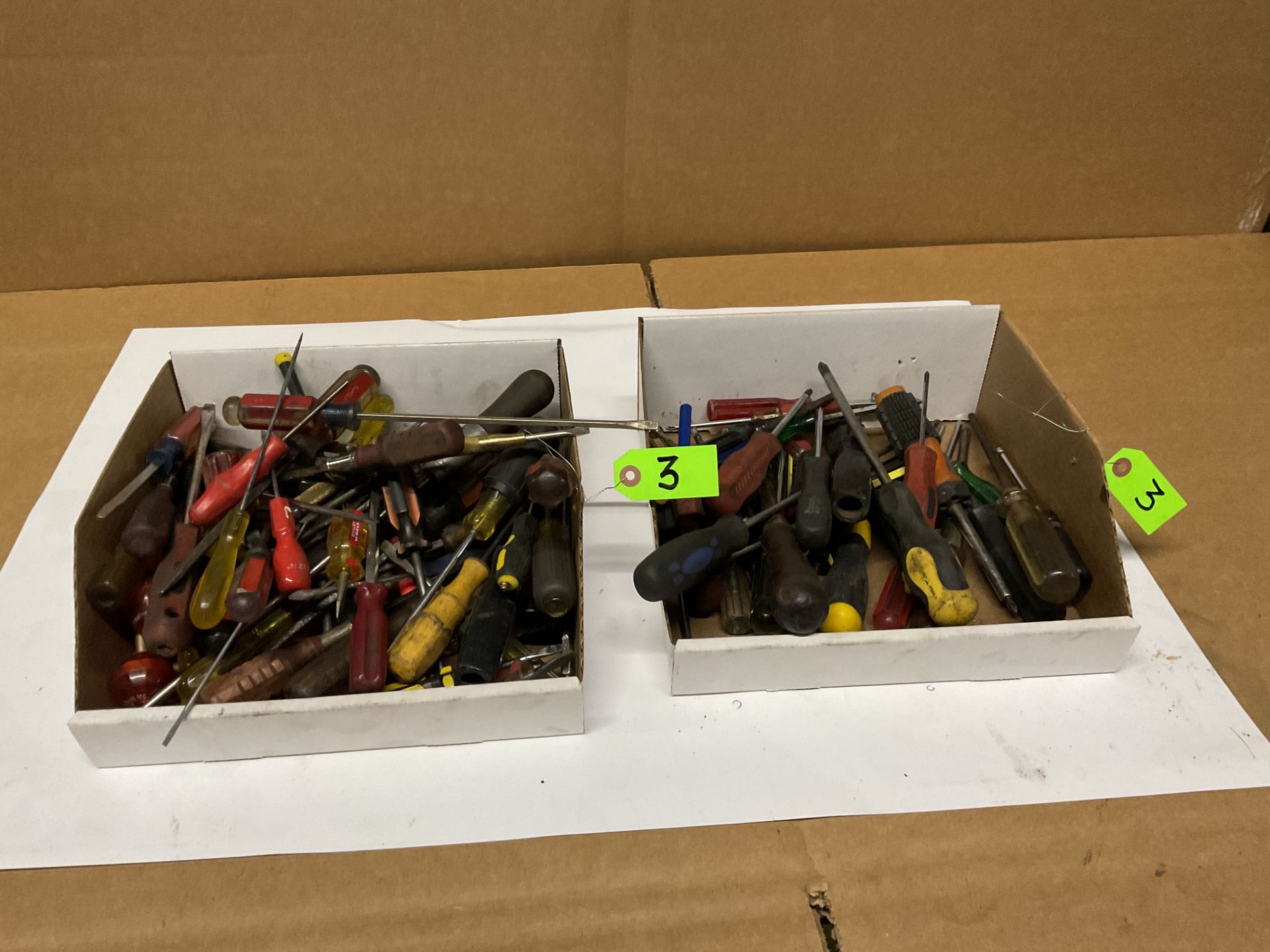 Assortment of 40+ phillips and 70+ standard screwdrivers