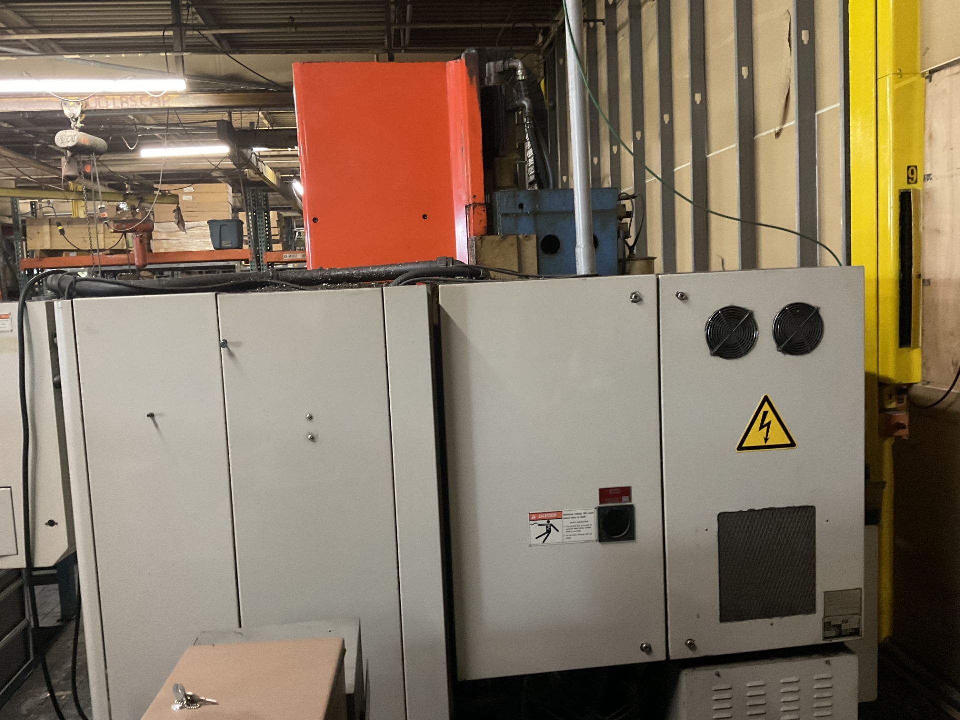 Mazak VTC-16A Mill Mazatrol M32B - Image 10 of 17