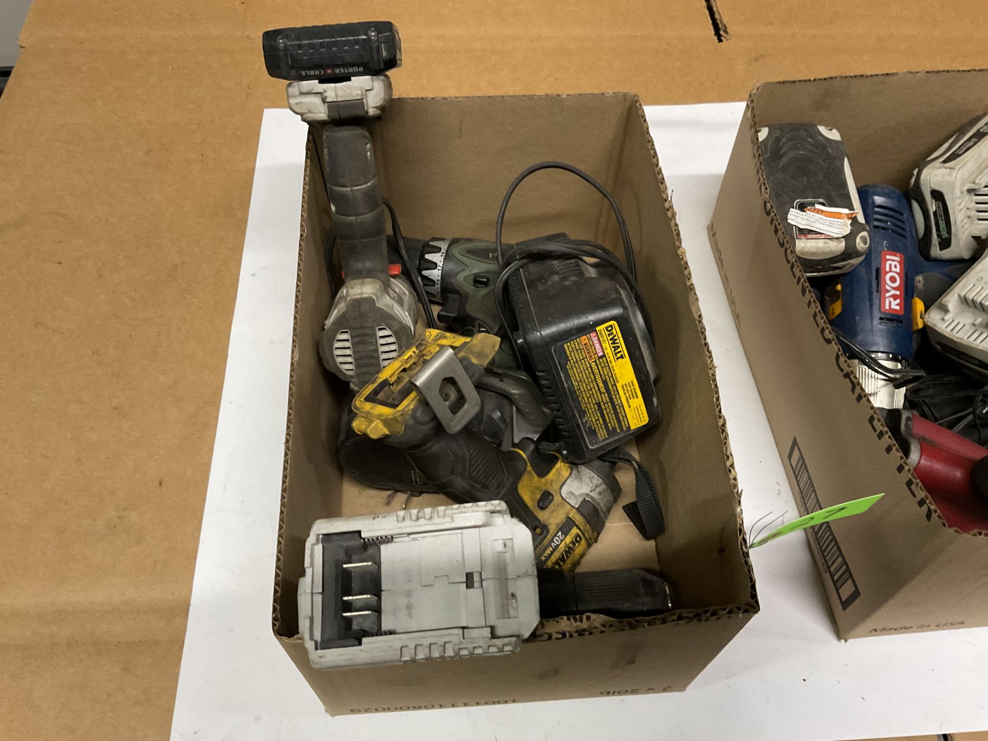 8 power drills and various battery packs , dewalt charger, air powered impact ratchet - Image 2 of 7