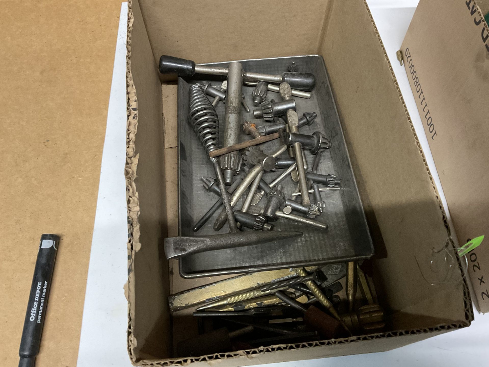 Assortment of 20+ chuck keys , punches , nail sets, large cutters and utility knives with blades - Image 3 of 6