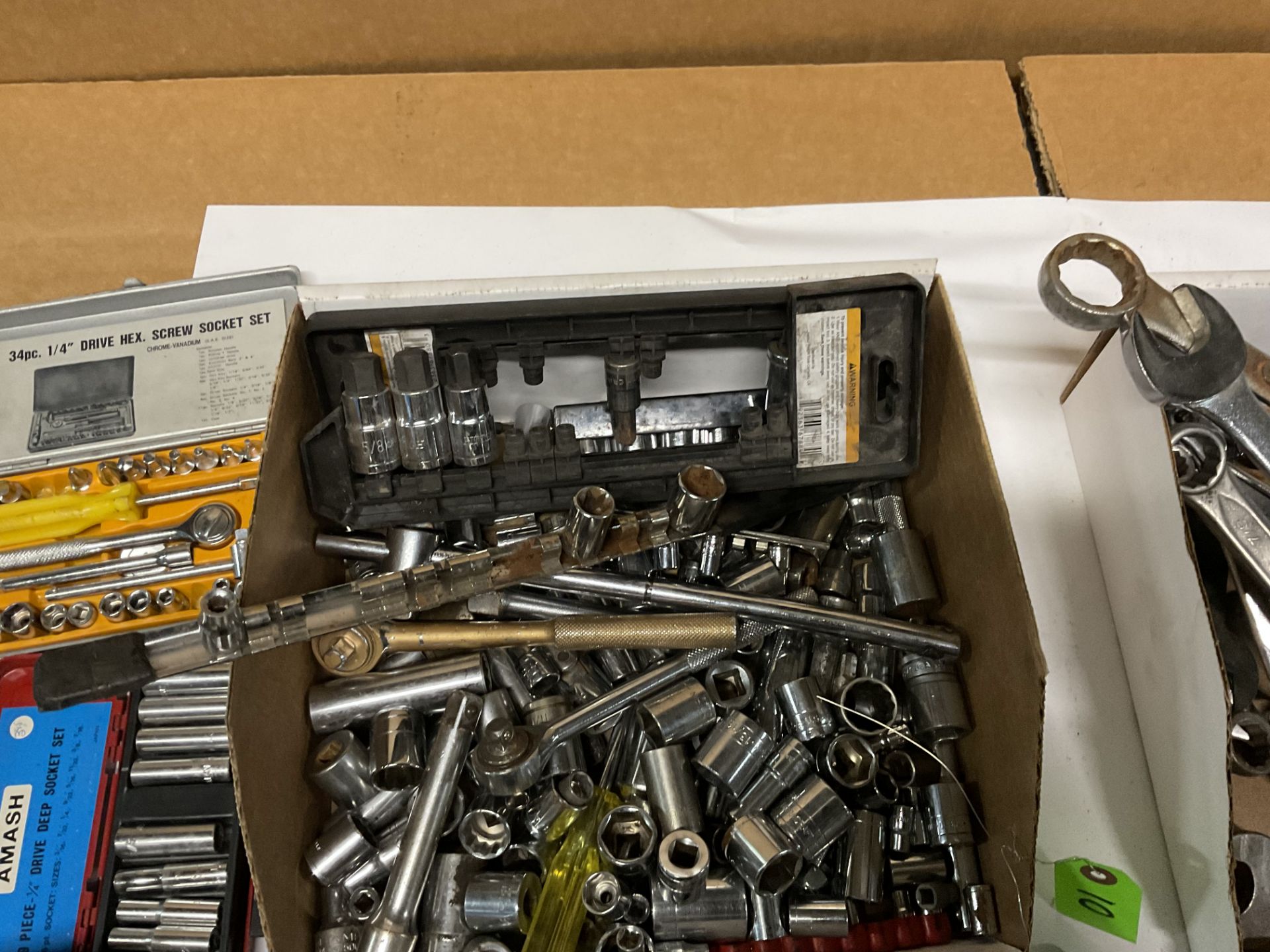 Large assortment of sockets / socket sets/ handle drivers/ assortment of open end wrenches - Image 4 of 7