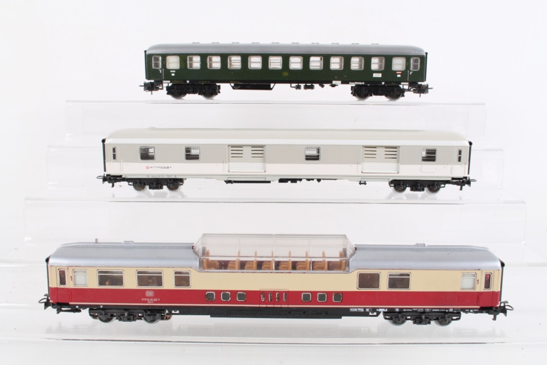 Märklin drei D-Zug Wagen