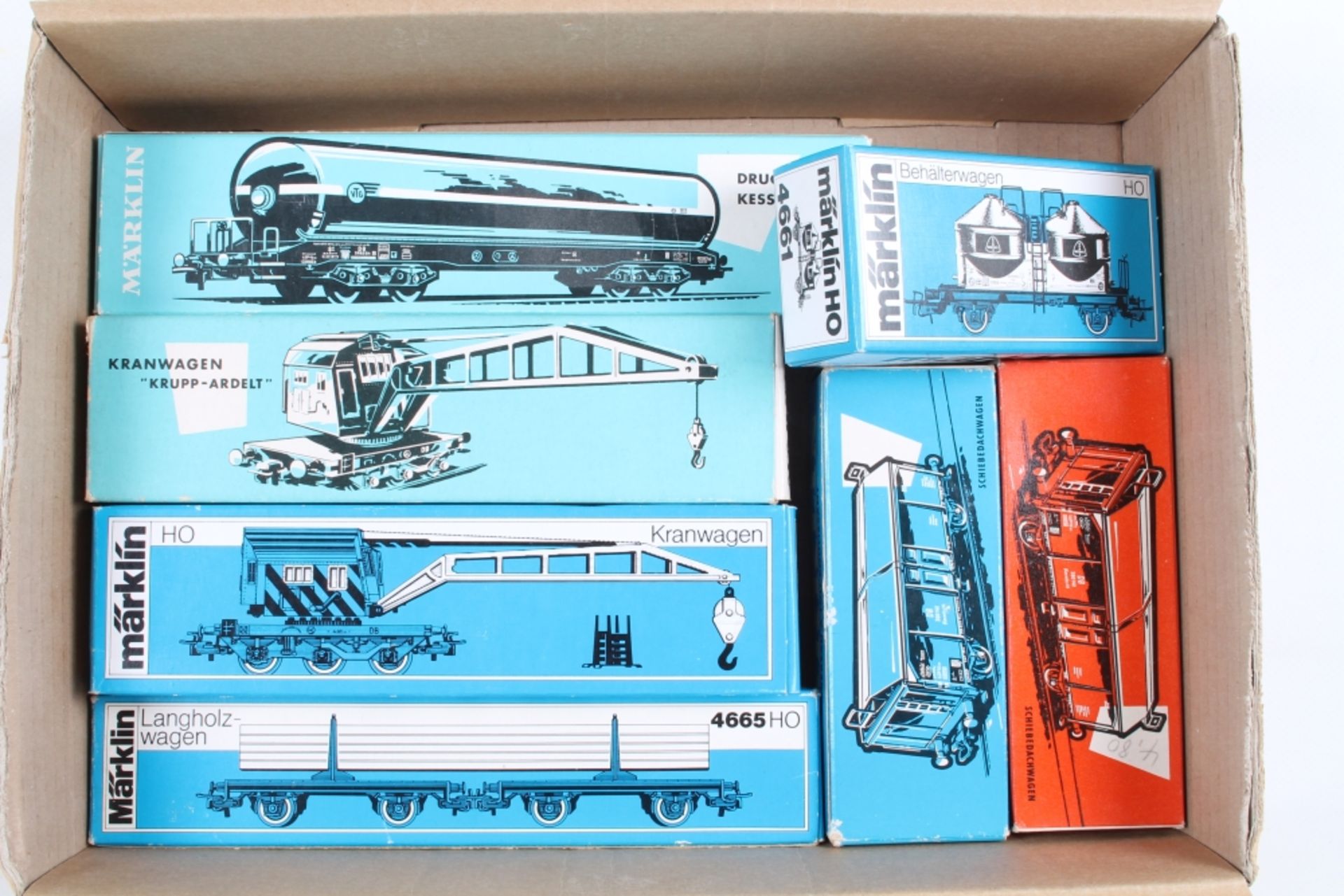 Märklin, sieben Güterwagen