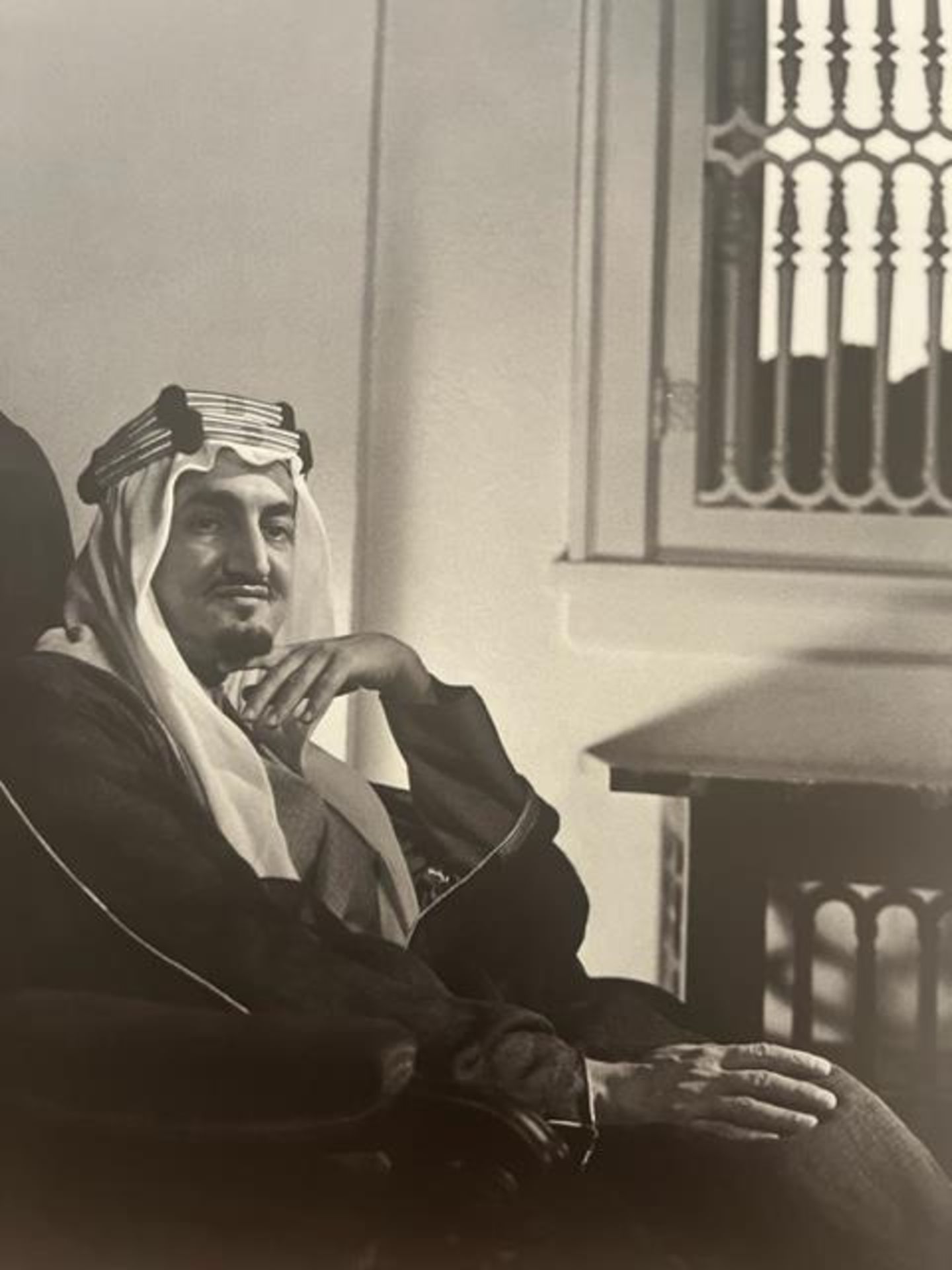 Yousuf Karsh "King Faisal" Print. - Bild 5 aus 6