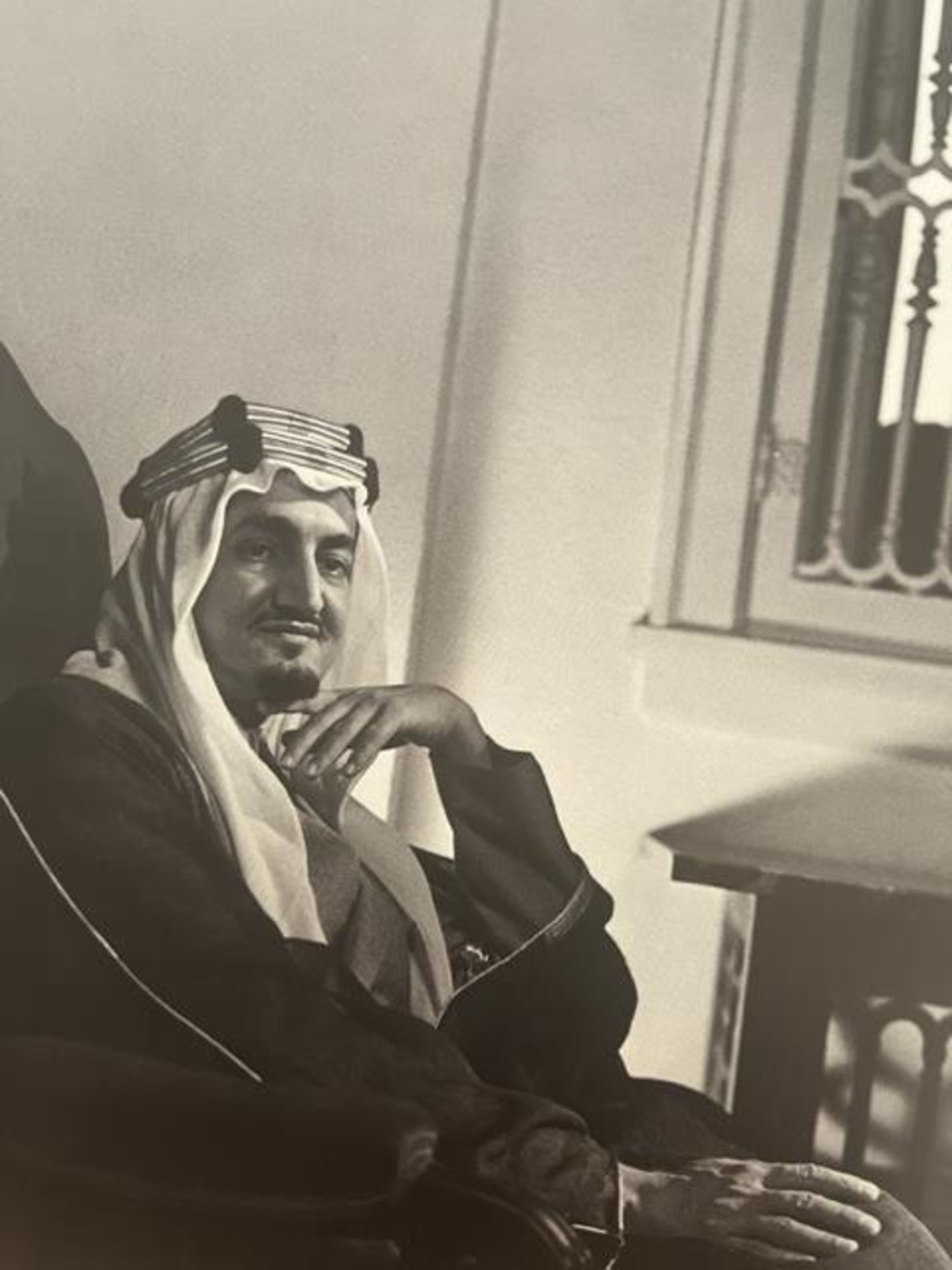 Yousuf Karsh "King Faisal" Print. - Bild 6 aus 6