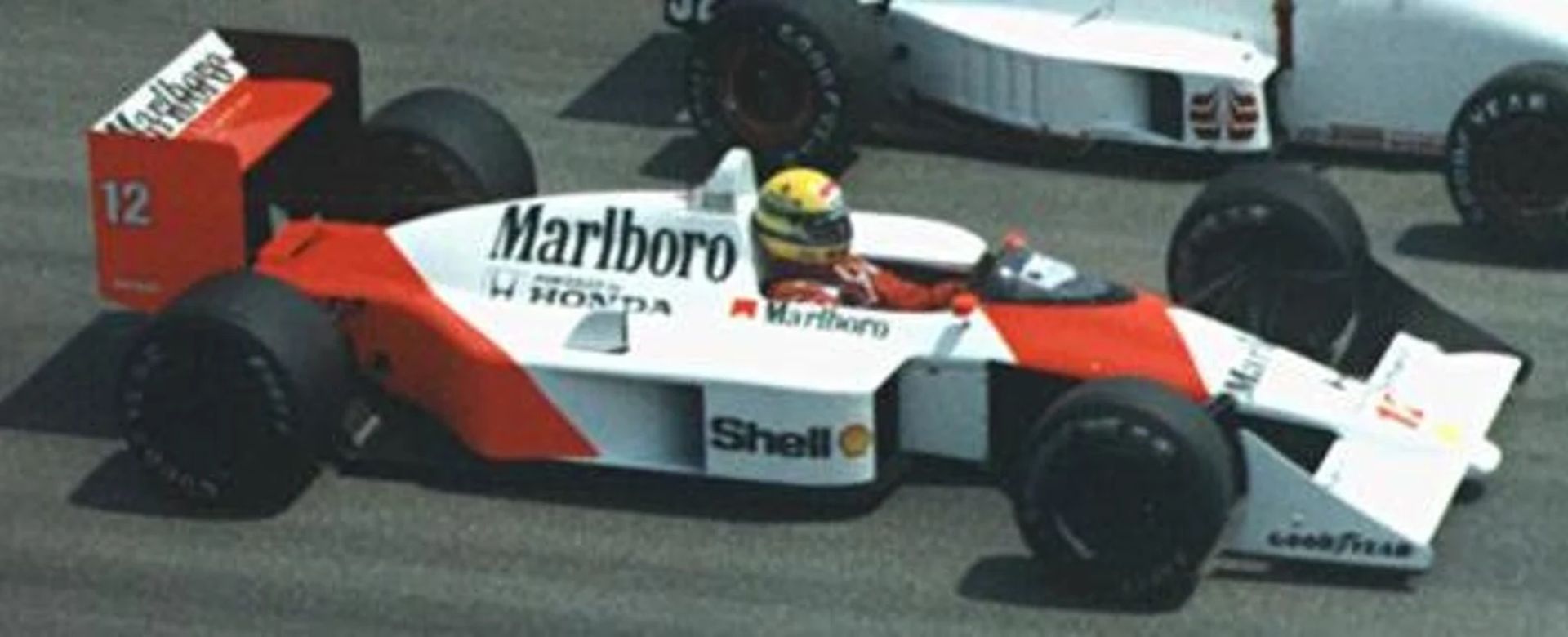 Ayrton Senna McLaren-Honda MP4/4 1:4 Scale Model