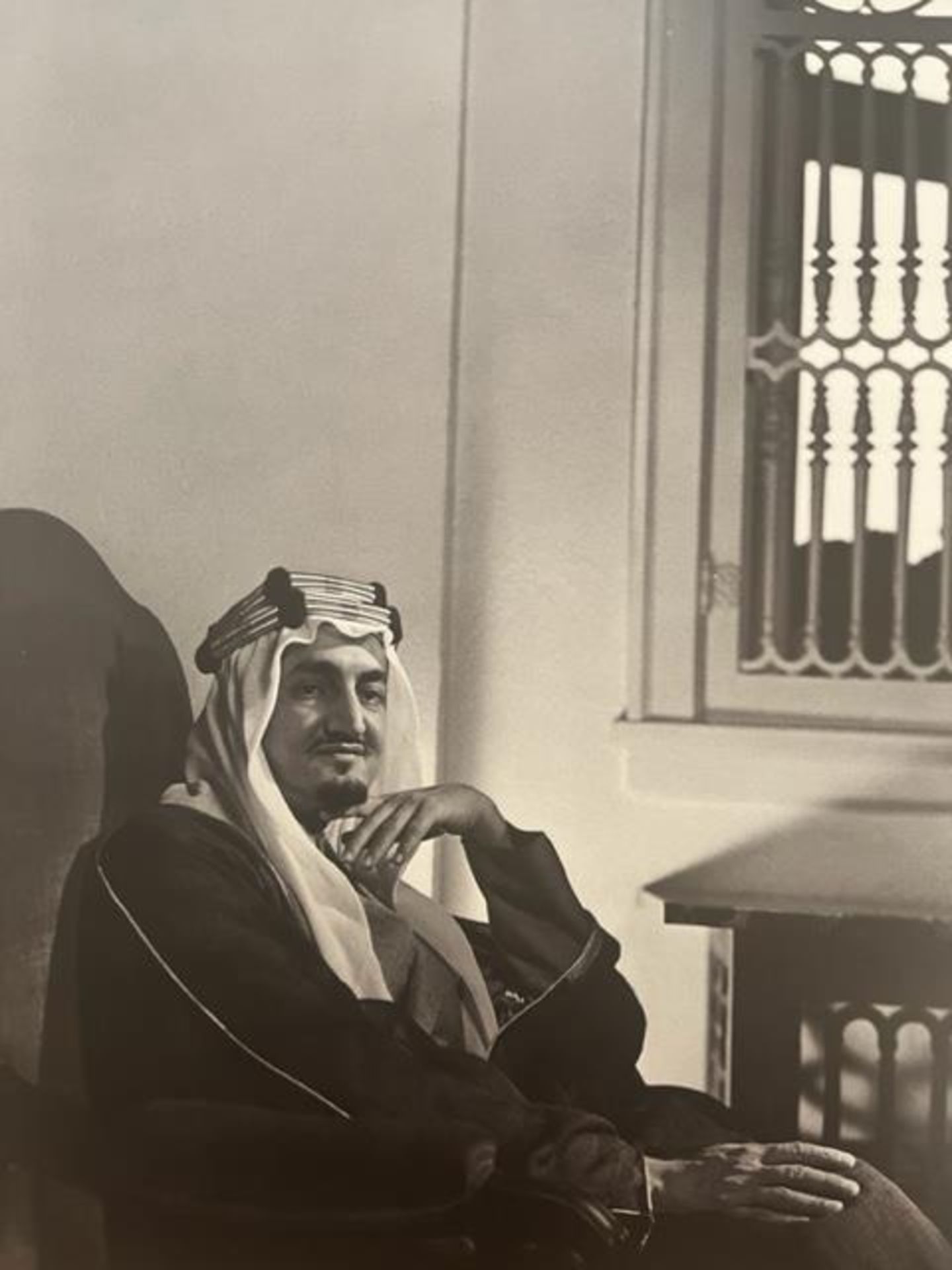 Yousuf Karsh "King Faisal" Print. - Bild 2 aus 6