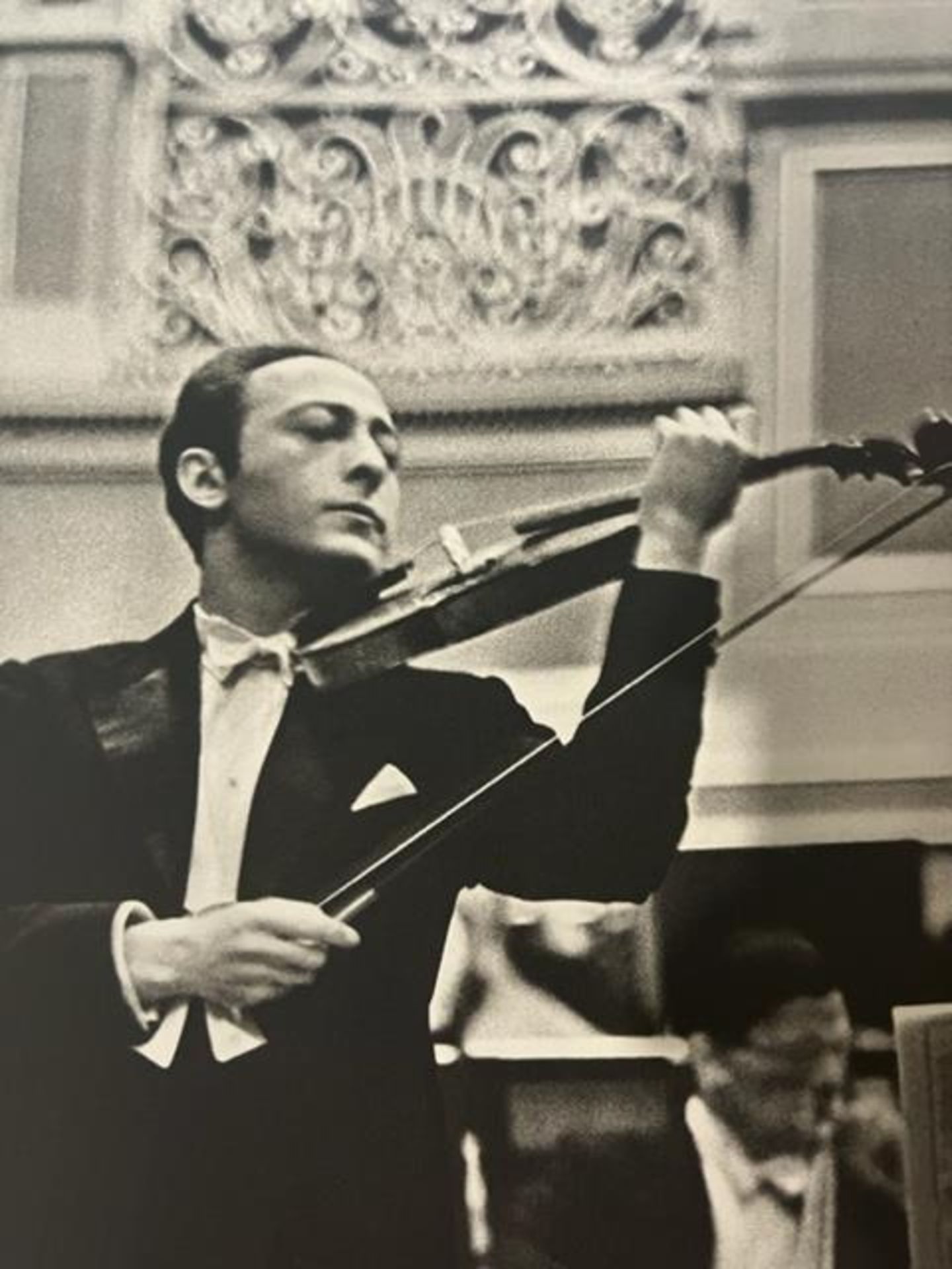 Alfred Eisenstaedt "Jascha Heifetz" Print. - Image 5 of 6