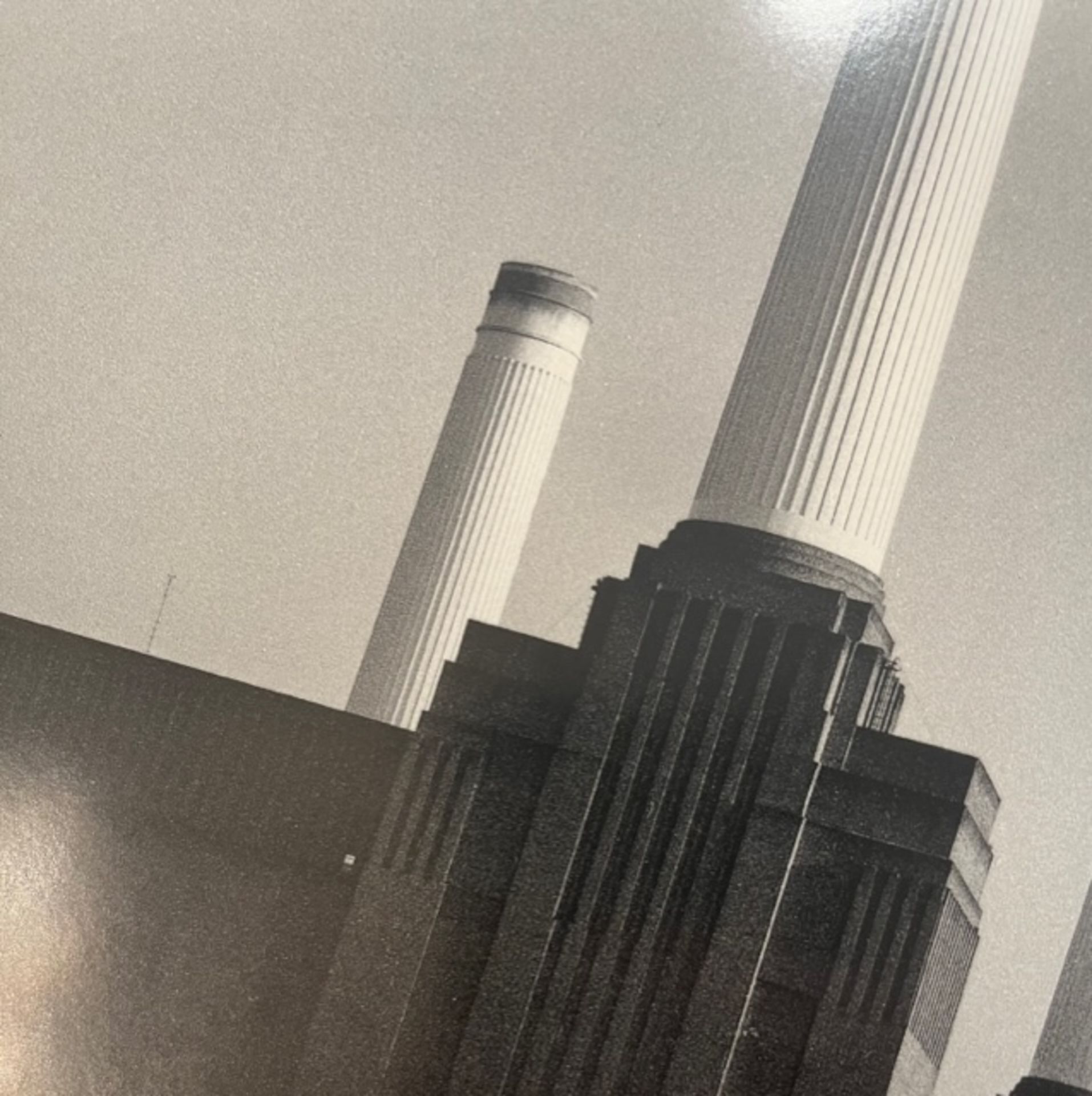 Ryuji Miyamoto "Battersea Power Station" Print. - Bild 6 aus 6