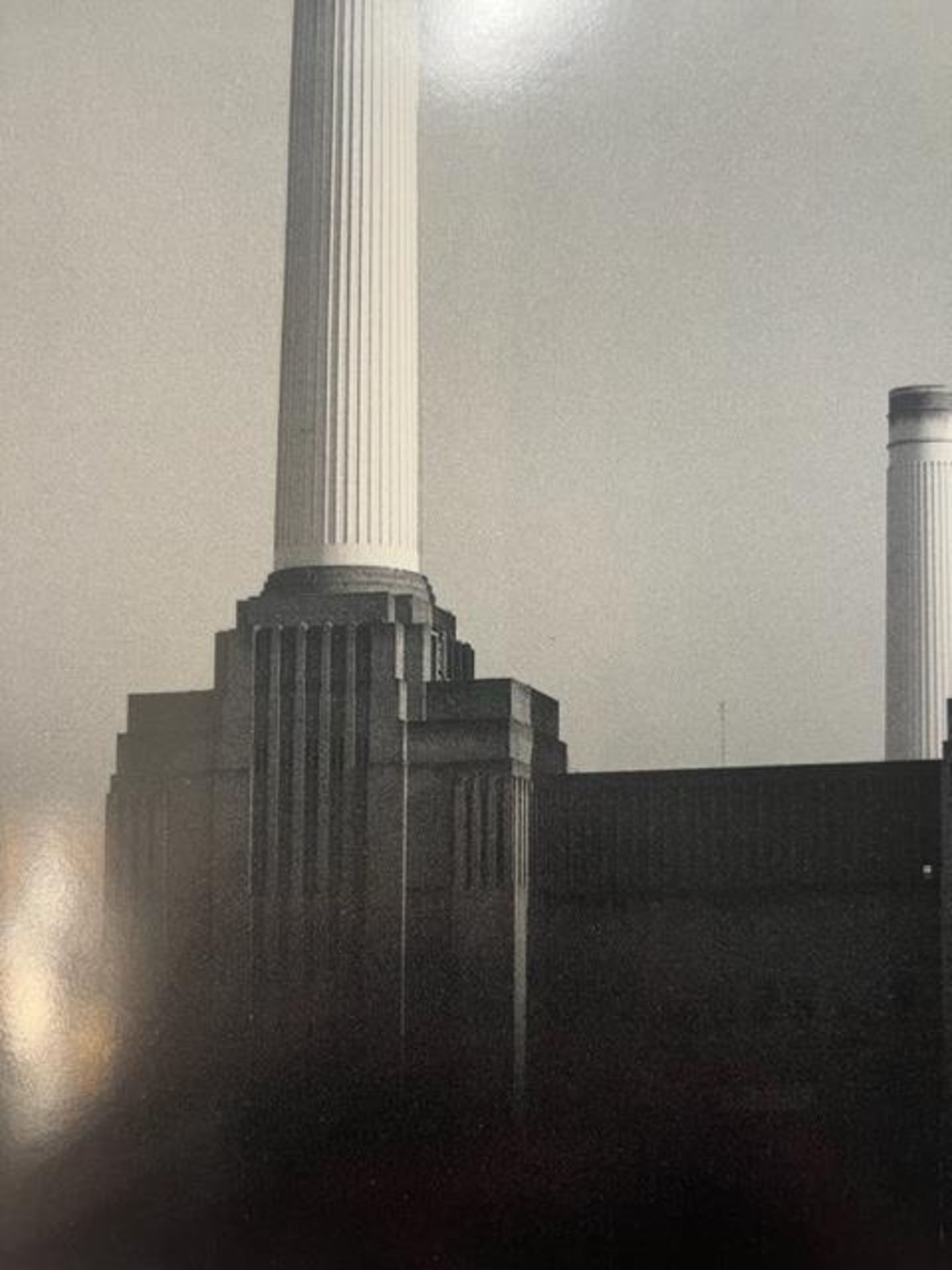 Ryuji Miyamoto "Battersea Power Station" Print. - Bild 3 aus 6