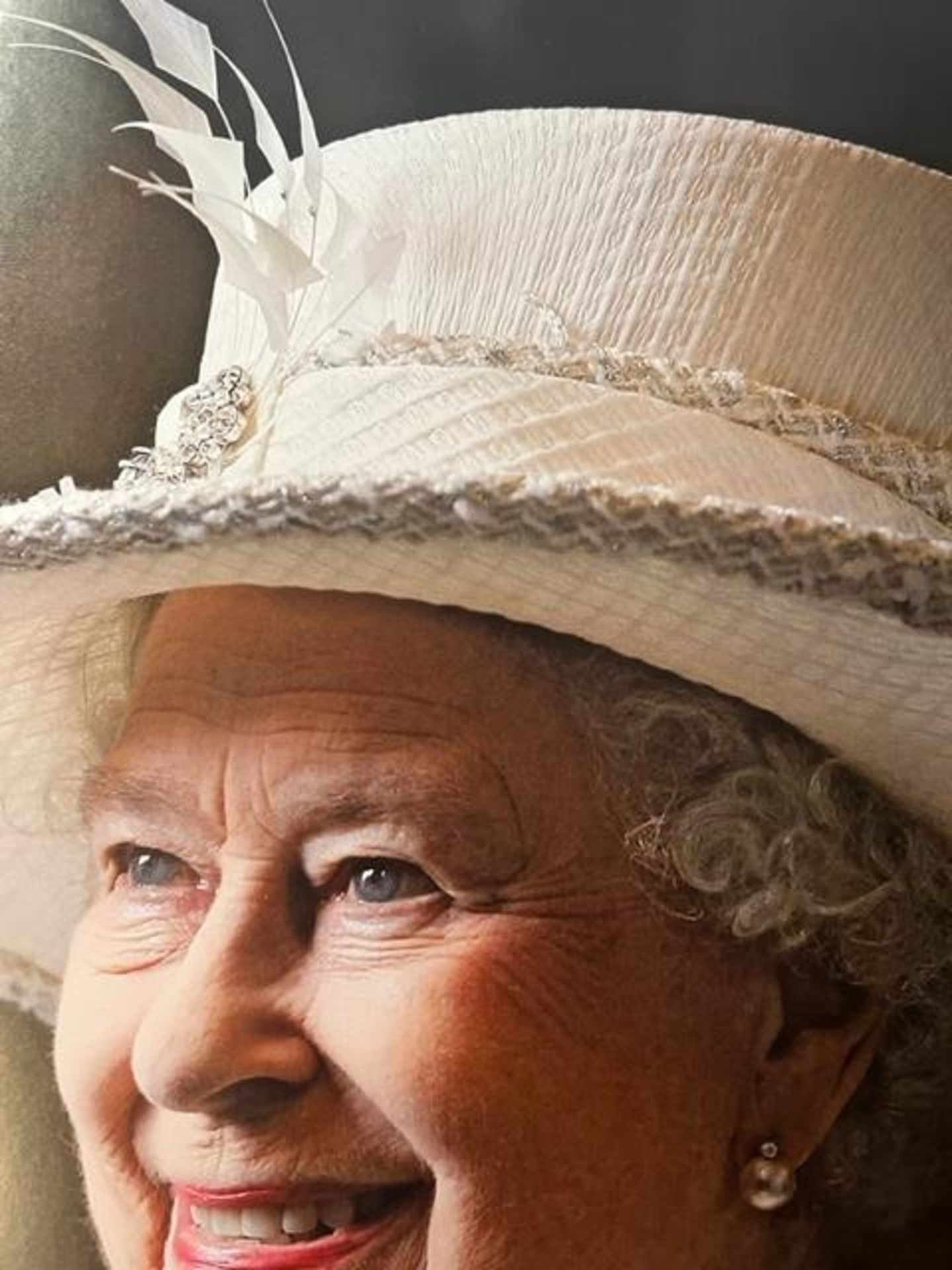 Queen Elizabeth II "Untitled" Print. - Image 3 of 6