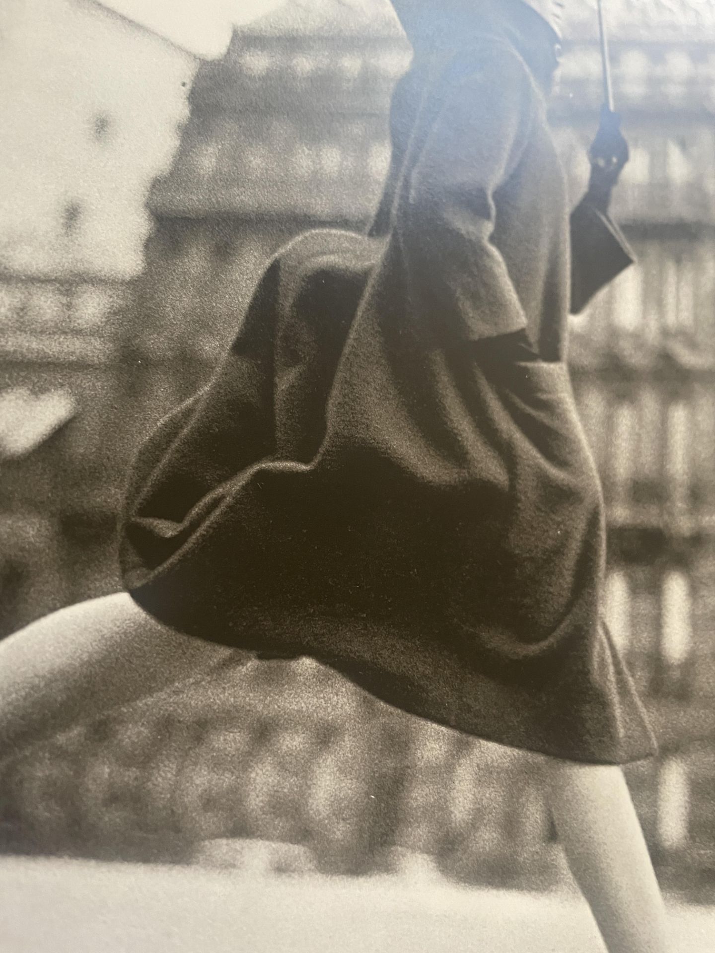 Richard Avedon â€œCarmen, Place FranÃ§ois-Premier, Paris, August, 1957â€ Print - Bild 6 aus 6