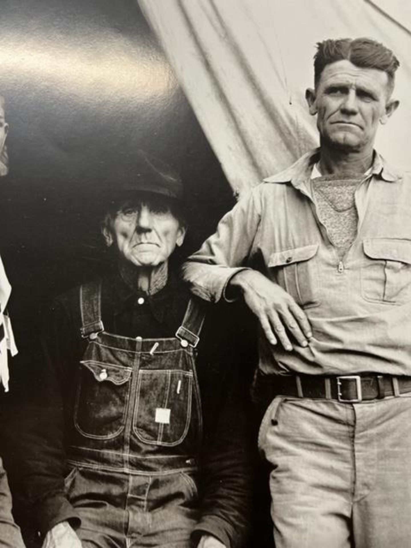 Dorothea Lange "Three Generations of Texans" Print. - Bild 2 aus 6