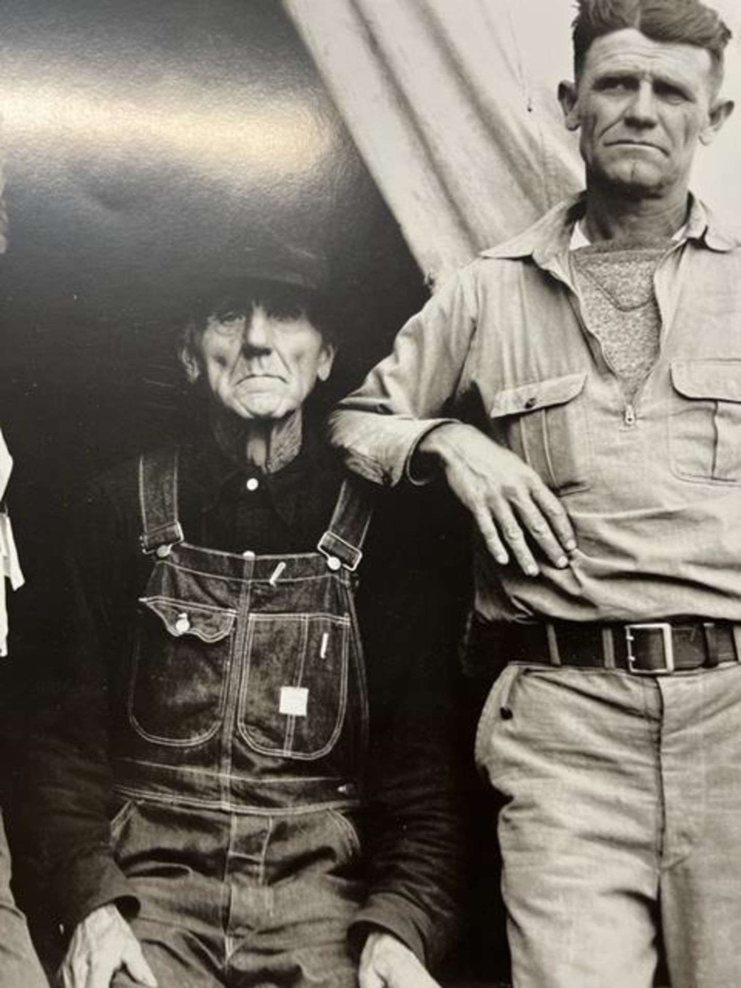 Dorothea Lange "Three Generations of Texans" Print. - Bild 5 aus 6