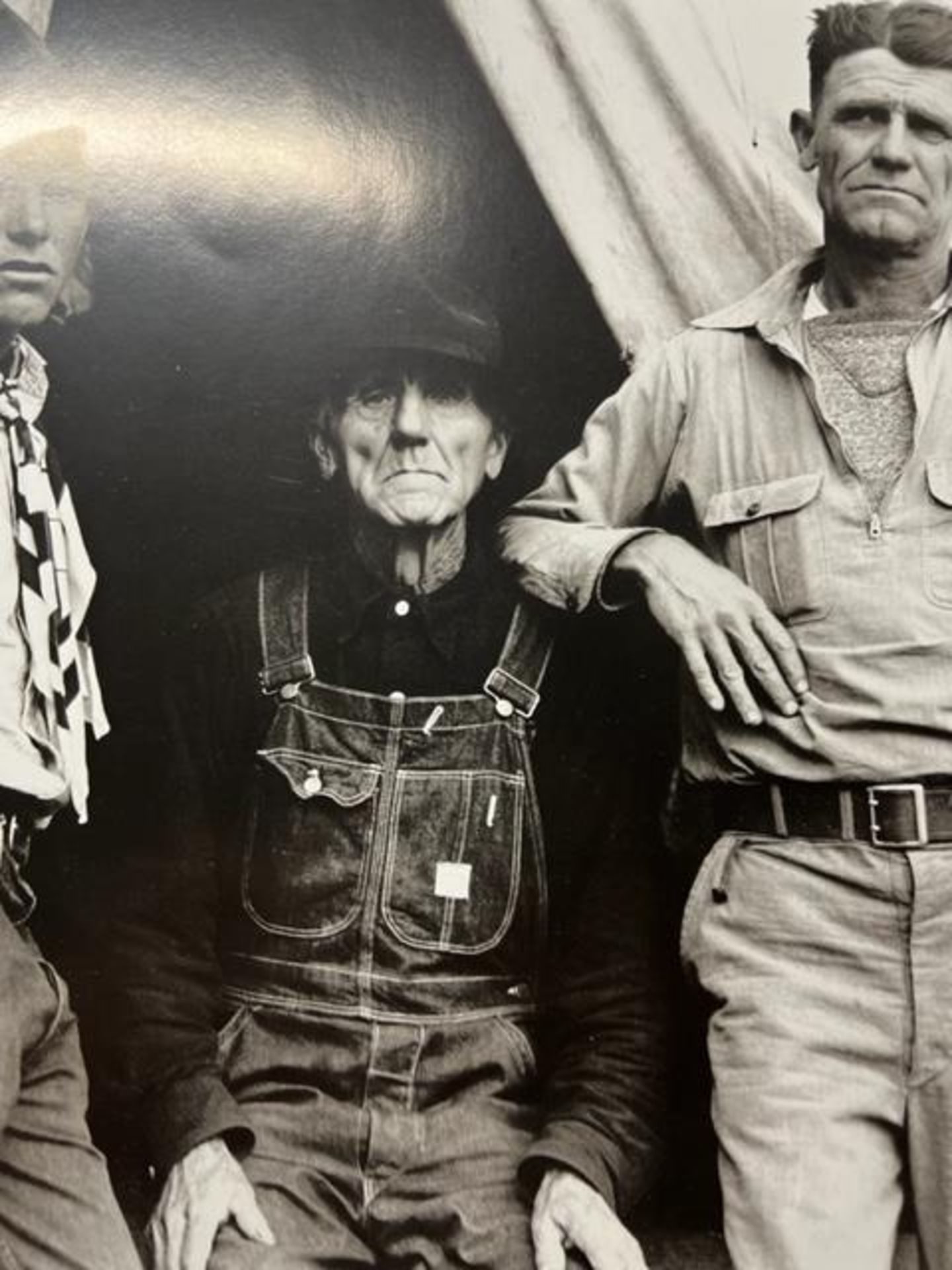 Dorothea Lange "Three Generations of Texans" Print. - Bild 4 aus 6
