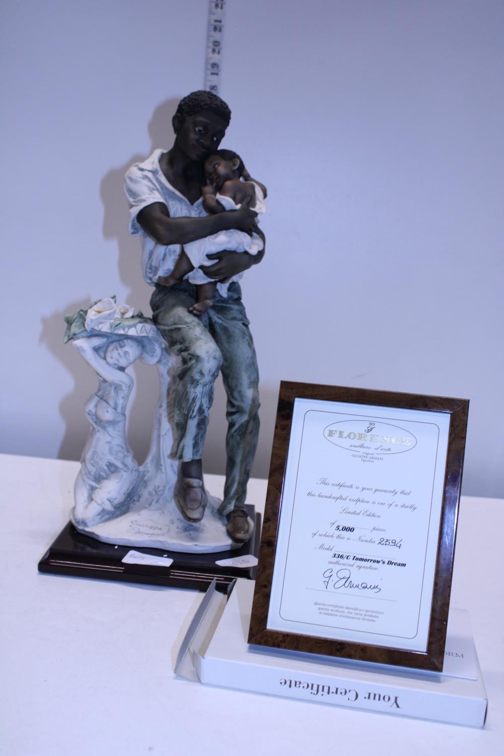 A limited edition Giuseppe Armani figure entitled 'Tomorrows Dream' 2594/5000 with cert