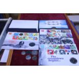 Four commemorative five pound proof coin sets and other loose coins