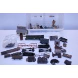 A job lot of assorted model railway accessories etc