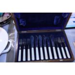 A boxed set of vintage cutlery
