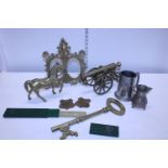 A job lot of assorted brassware and pewter items