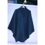 A ladies Hobbs of London Cape (one size)