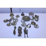 A job lot of assorted brassware