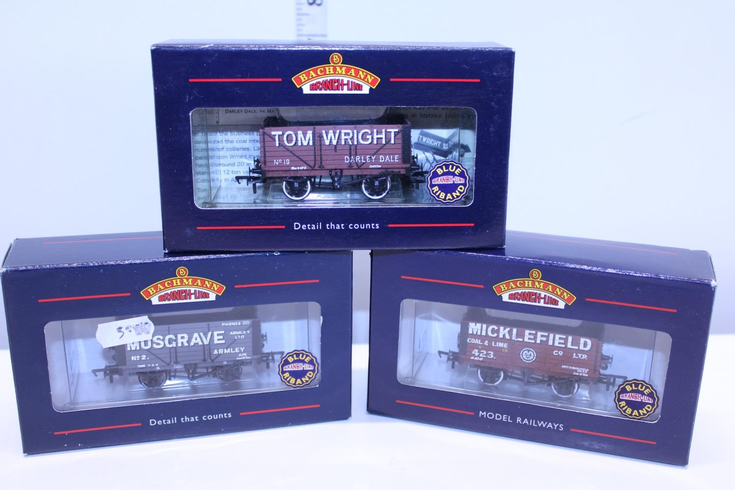 Three boxed Bachmann wagons