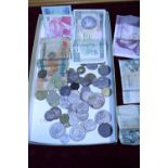 A job lot of mixed World coinage & bank notes
