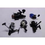 A job lot of assorted fishing reels