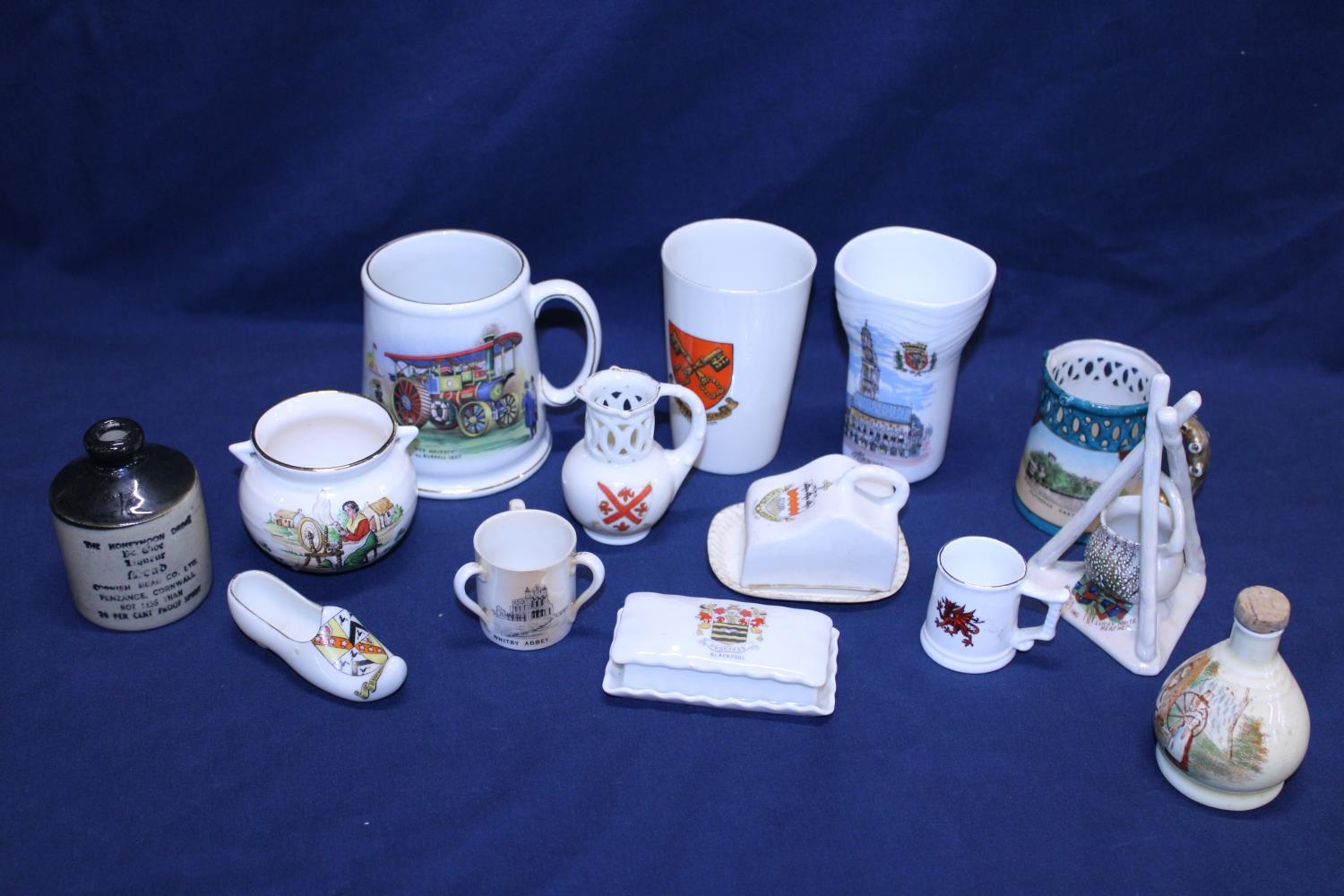 A job lot of assorted crested ware