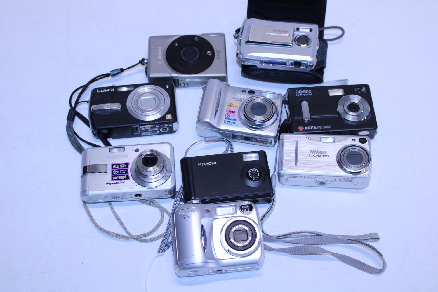 A selection of compact/digital cameras (untested)