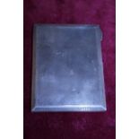 A quality Hallmarked silver & gilt cigarette case (146 grams)