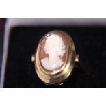 A 9ct gold cameo ring size N