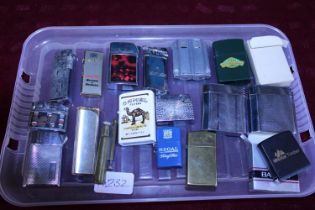 A job lot of assorted vintage cigarette lighters