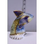 A boxed limited edition Royal Crown Derby paperweight with gold stopper 'Guppy Fish' 854/2500
