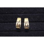 A pair of quality 14ct gold earrings in a Greek key design. 4.51 grams