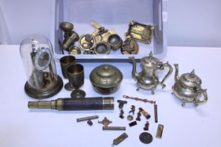 A job lot of assorted metalwares etc