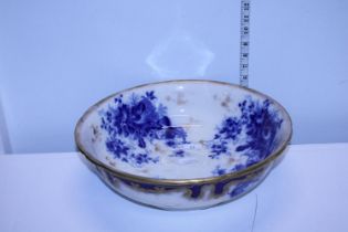 A large Victorian ceramic basin, shipping unavailable